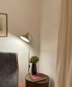 Aneta Lighting Gulvlampe Ostri
