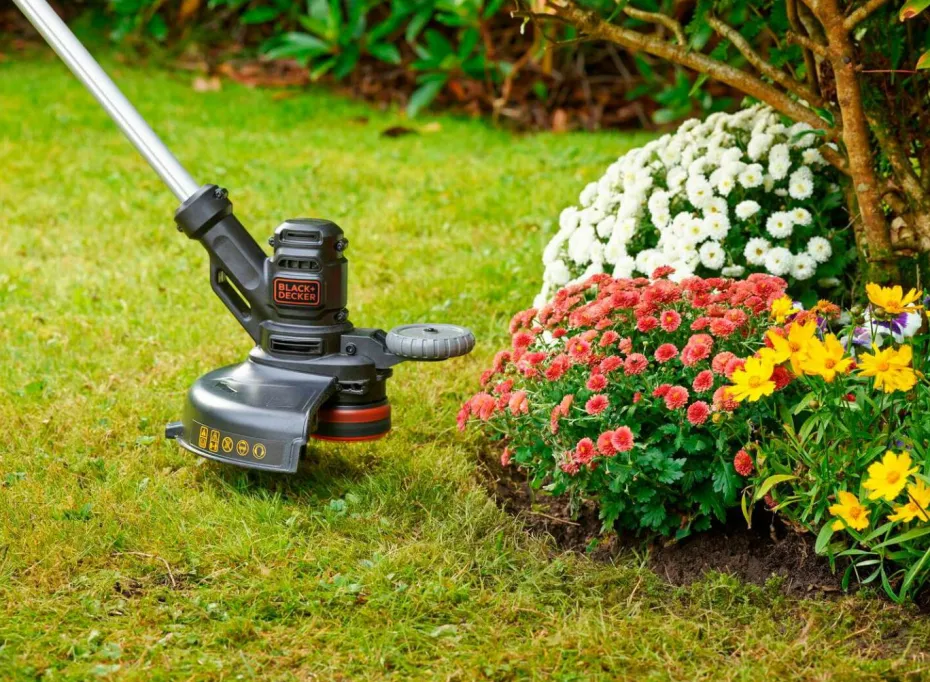 Black & Decker Gresstrimmer 28 cm 550W Powercommand