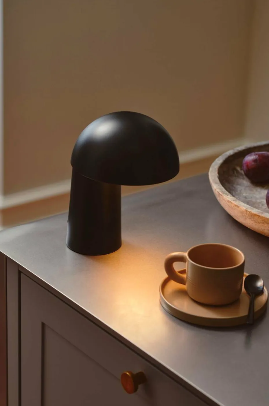 Design For The People Bordlampe Faye Portable