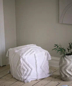 Eightmood Sittepuff, Amal
