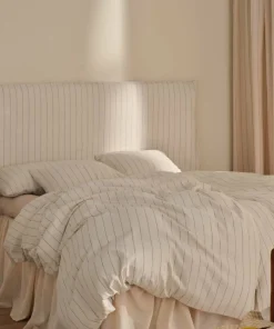 Ellos Home Hodegjerdetrekk Elly Thin Stripe i resirkulert halvlinne