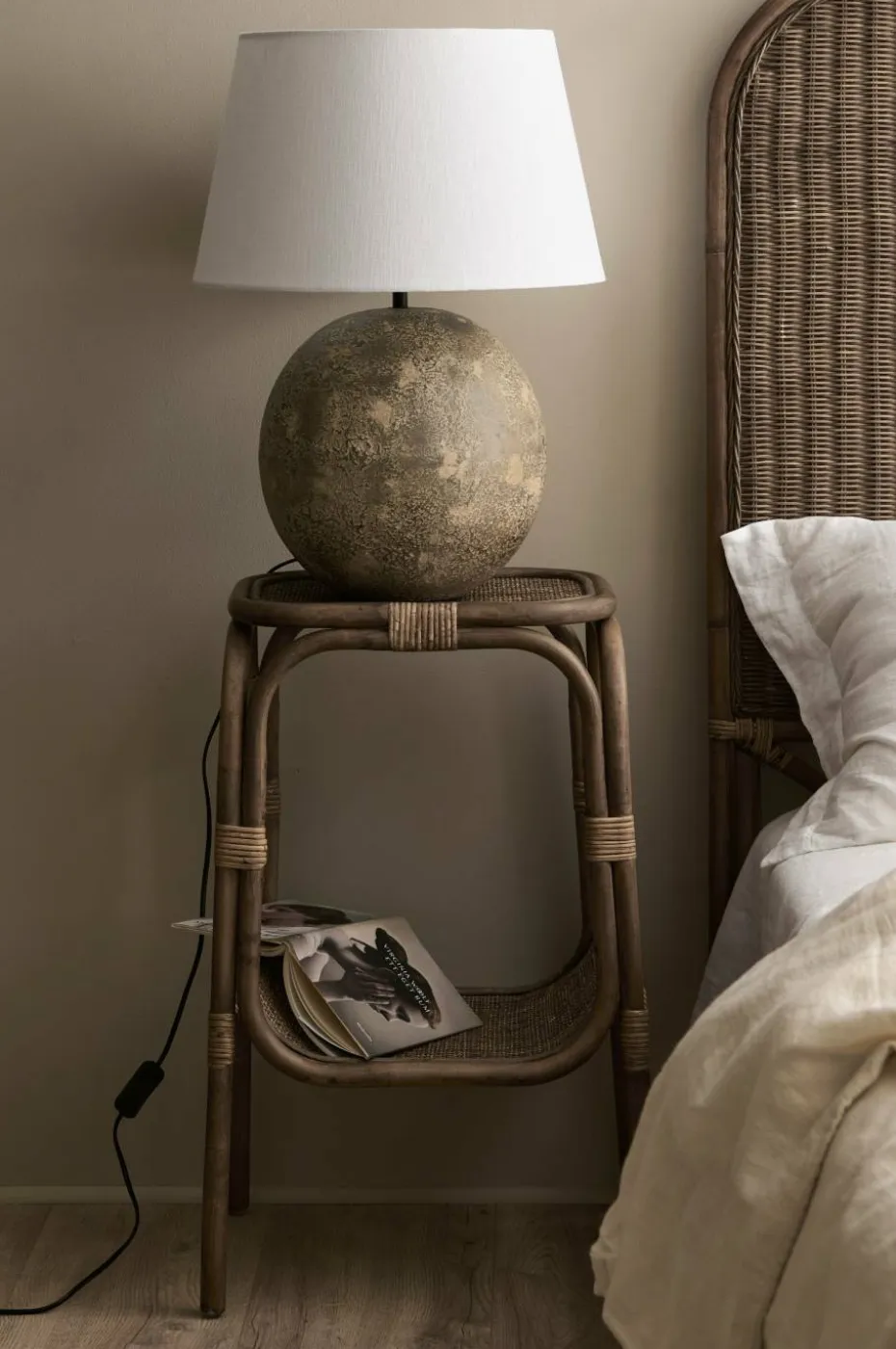 Ellos Home Nattbord Magnolia