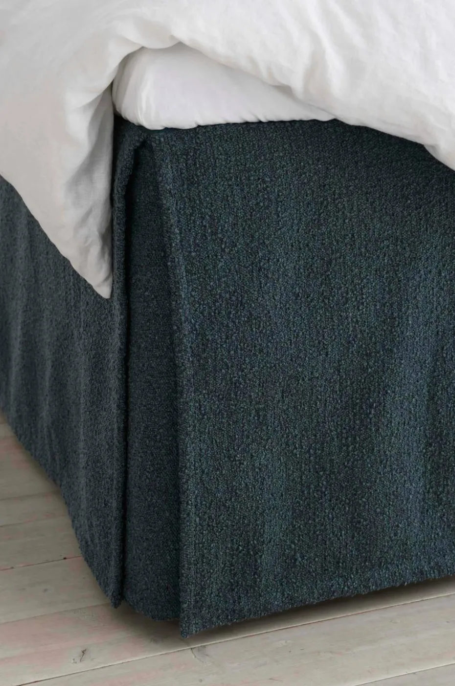 Ellos Home Sengekappe Altro i bouclé, høyde 60 cm