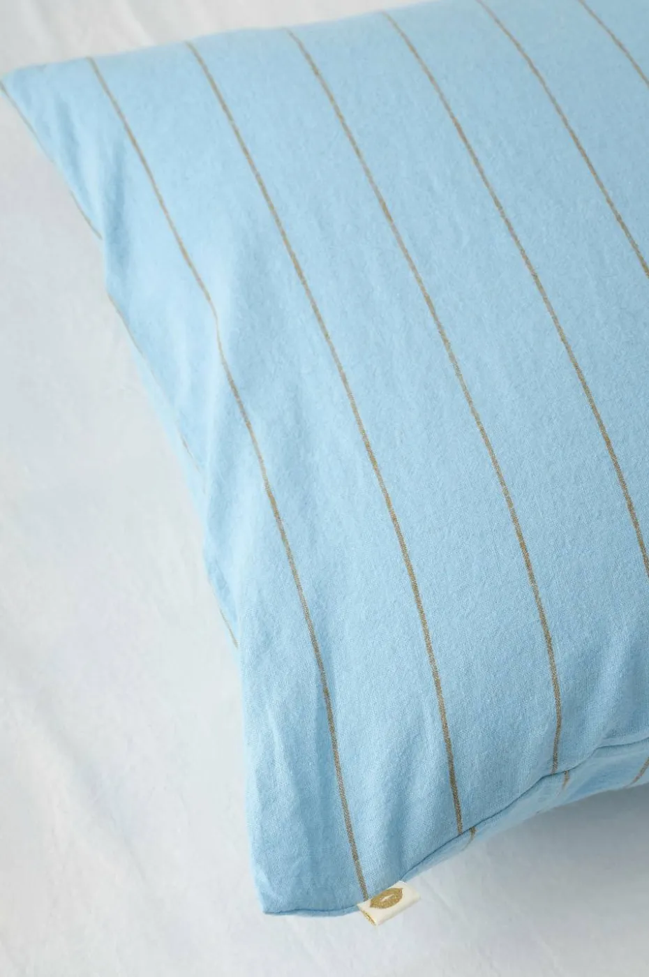 Ellos Home Sengesett Elly Thin Stripe i resirkulert halvlinne 2 eller 3 stykker