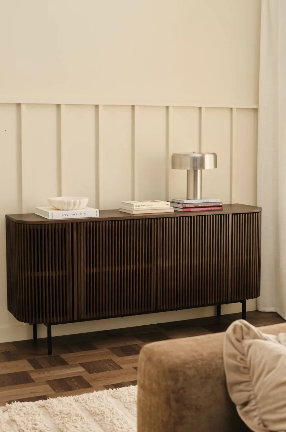 Ellos Home Sidebord / skap Rocco