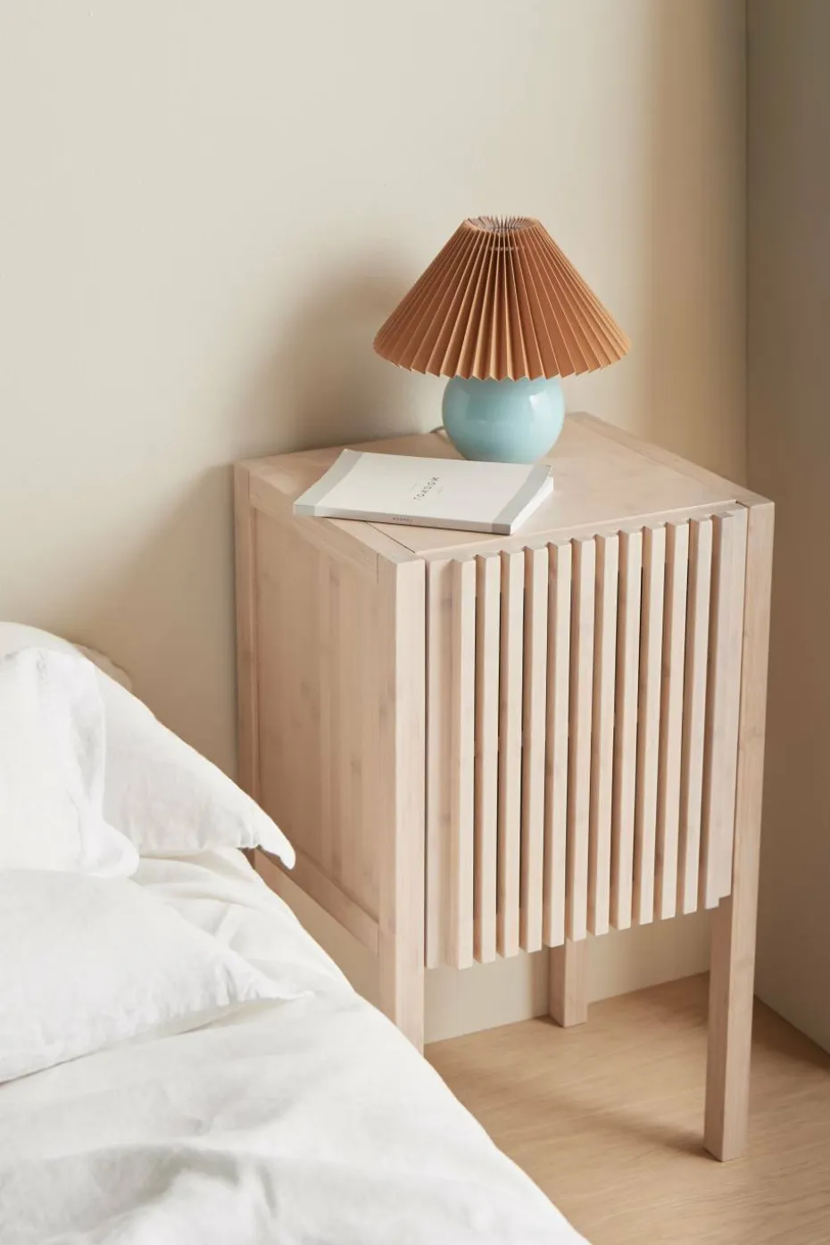 Ellos Home Skap / Nattbord Stripe