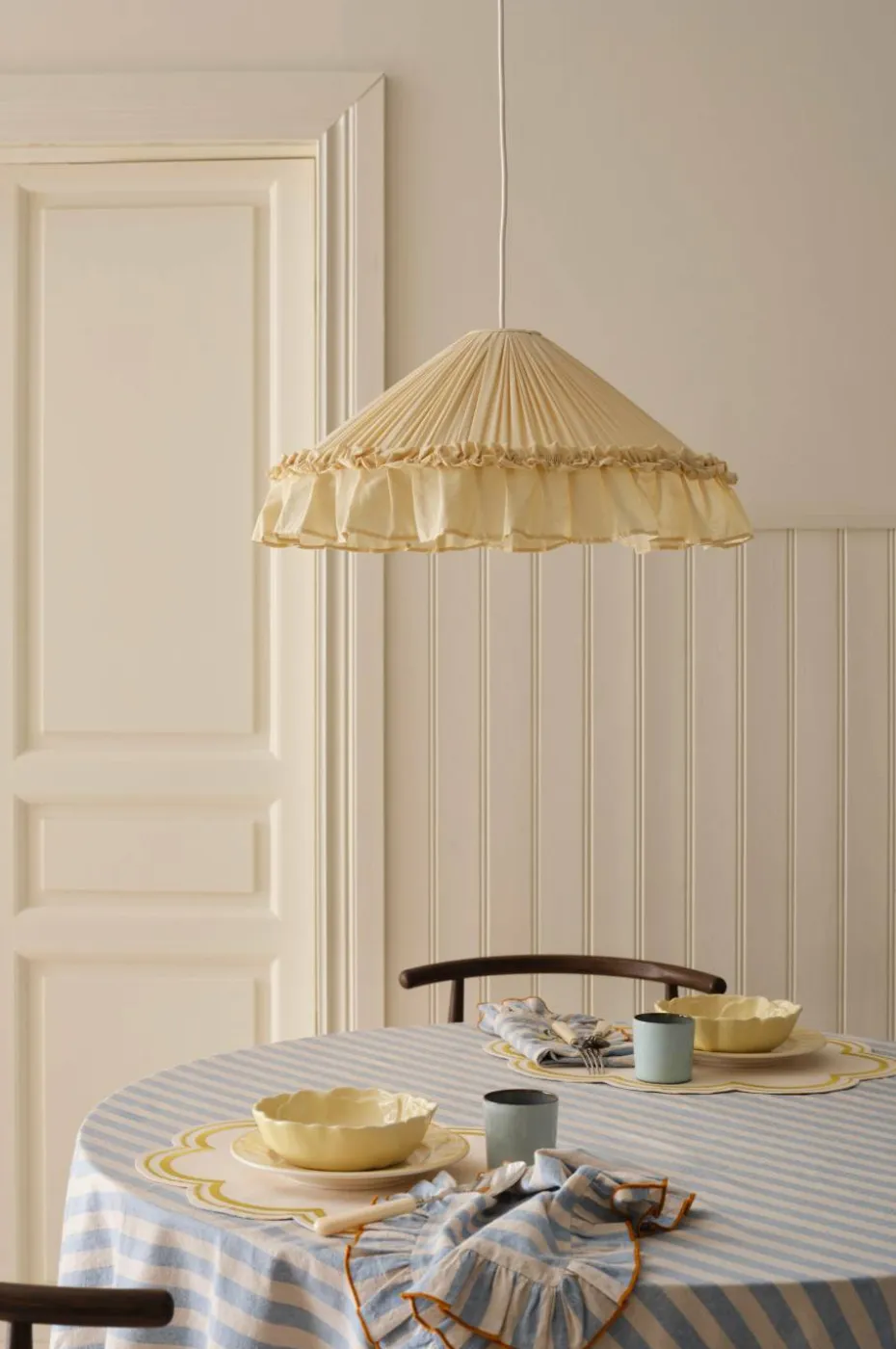 Ellos Home Taklampe Hattie