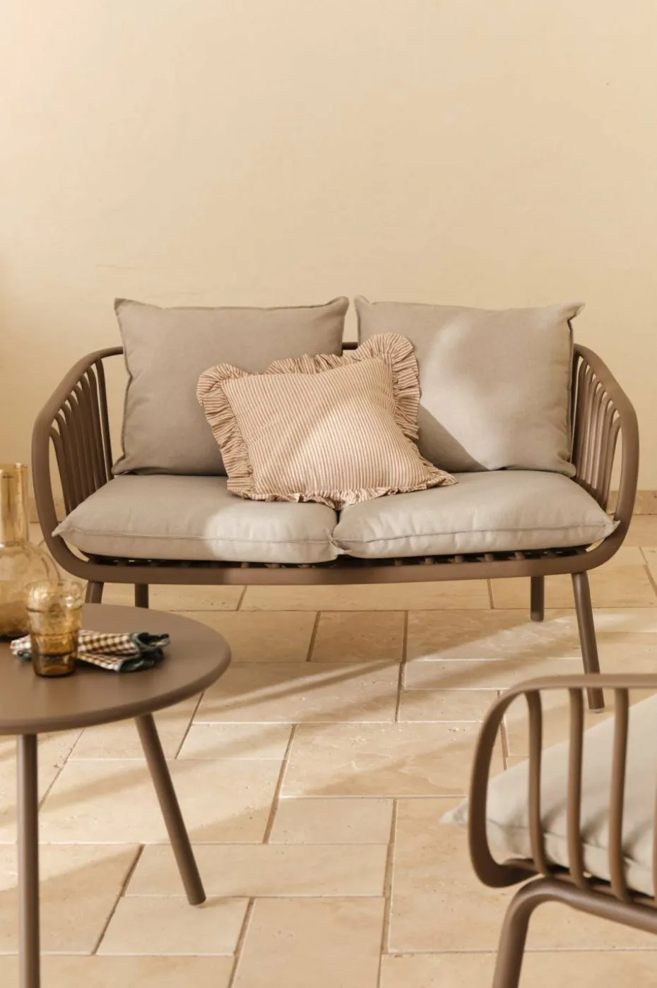 Ellos Home Utesofa Olvie 2-seter