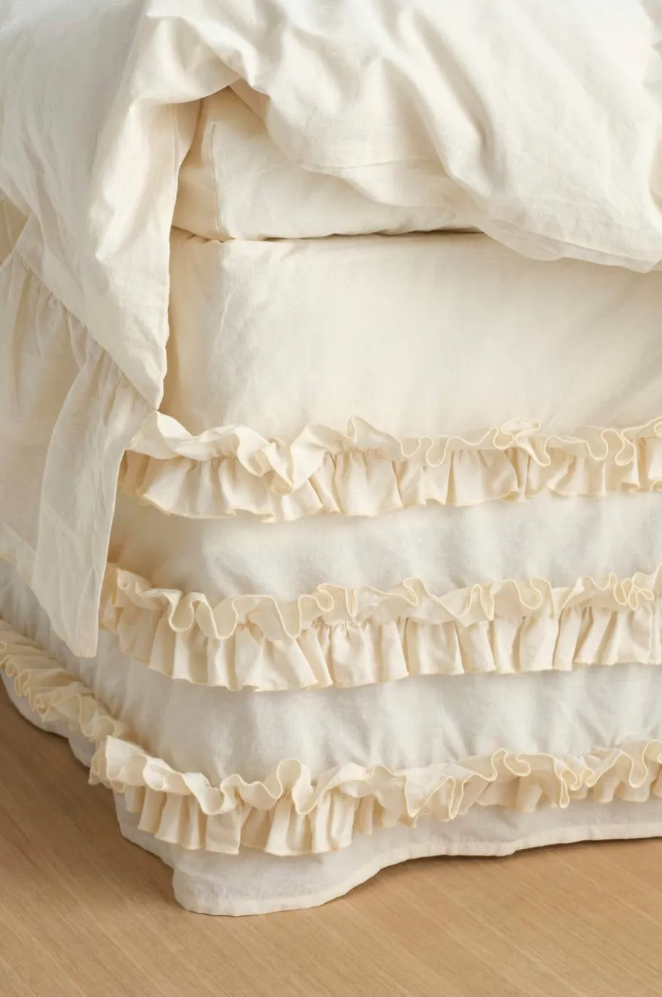 Ellos Sengekappe Juliette Curve Frill i vasket bomull 60 cm