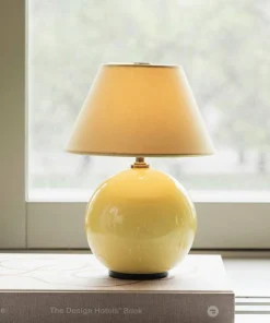 Globen Lighting Bærbar bordlampe Iris 16 Butter yellow