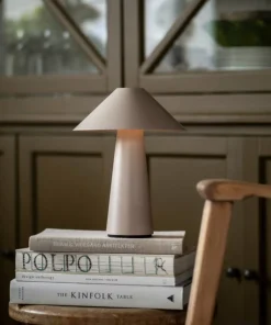 Globen Lighting Bærbar bordlampe Cannes IP44 Havregul