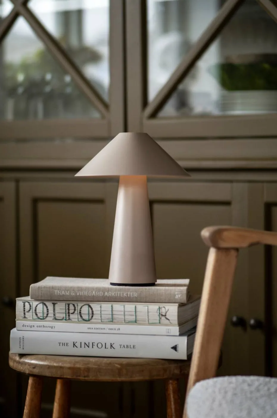 Globen Lighting Bærbar bordlampe Cannes IP44 Havregul