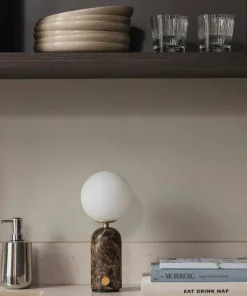 Globen Lighting Bærbar bordlampe Torrano Beige travertin