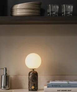 Globen Lighting Bærbar bordlampe Torrano Beige travertin