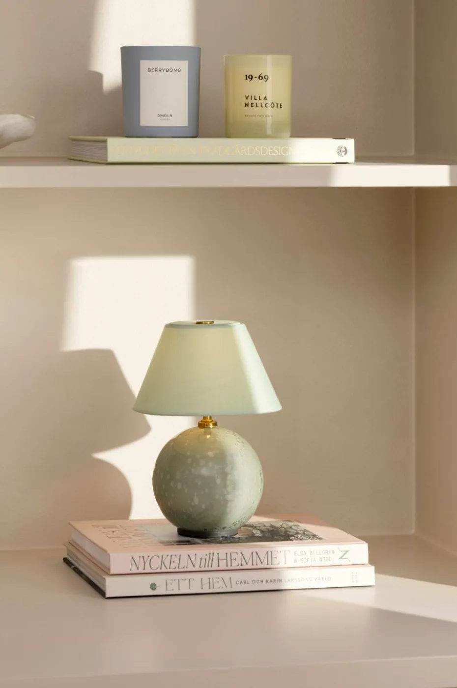 Globen Lighting Bærbar bordlampe Iris 16 Butter yellow
