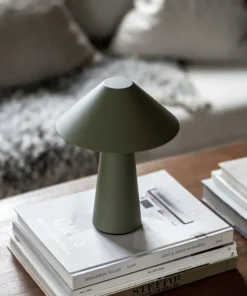 Globen Lighting Bærbar bordlampe Cannes IP44 Havregul