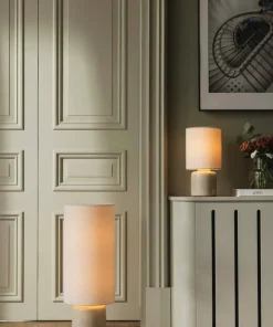 Globen Lighting Gulvlampe Florian 30 Hvit bouclé/beige