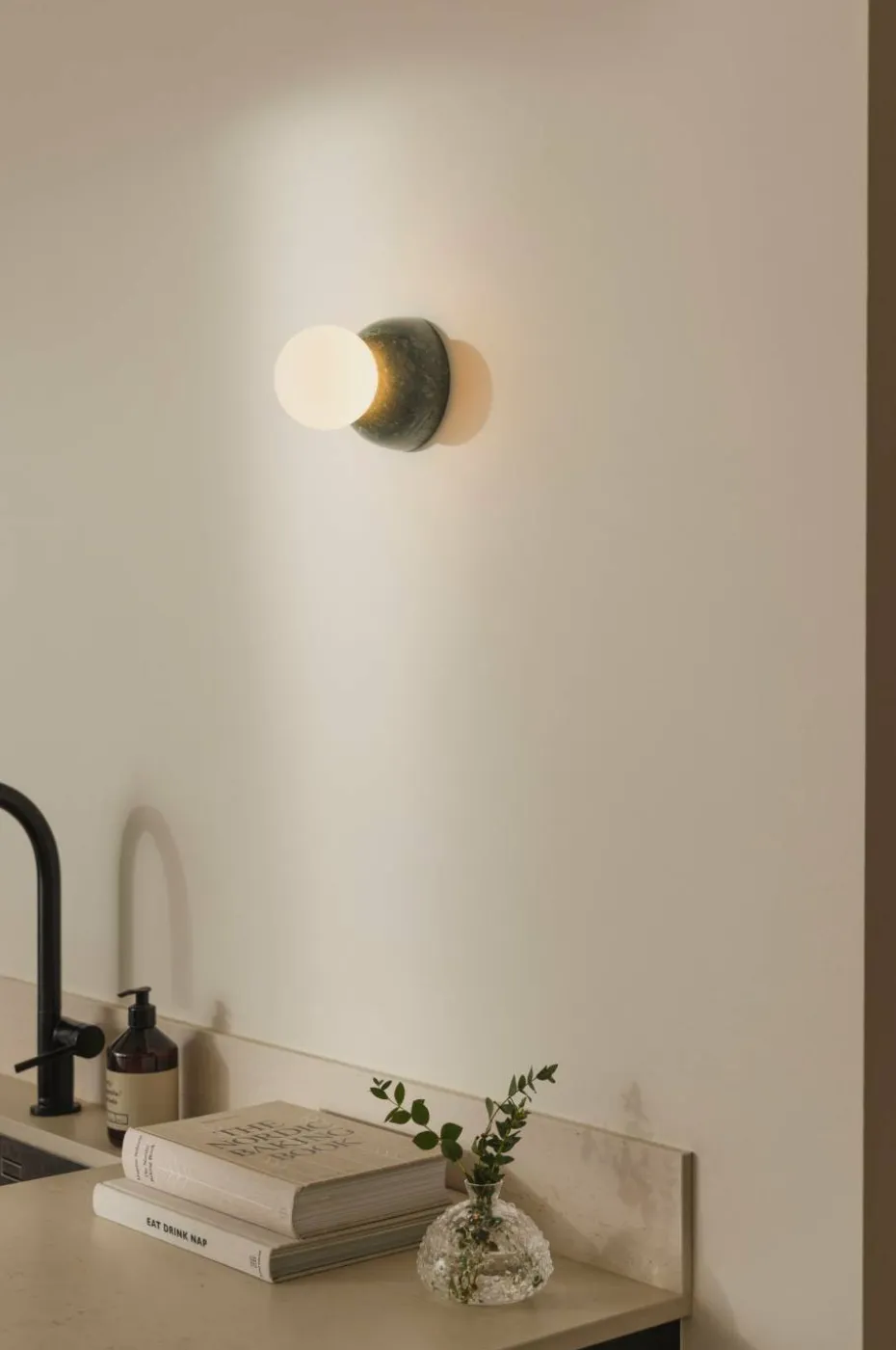 Globen Lighting Vegglampe/taklampe Torrano 13 IP44 Brunbeiset eik