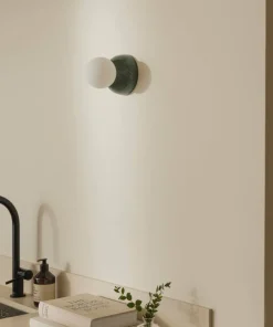 Globen Lighting Vegglampe/taklampe Torrano 13 IP44 Brunbeiset eik