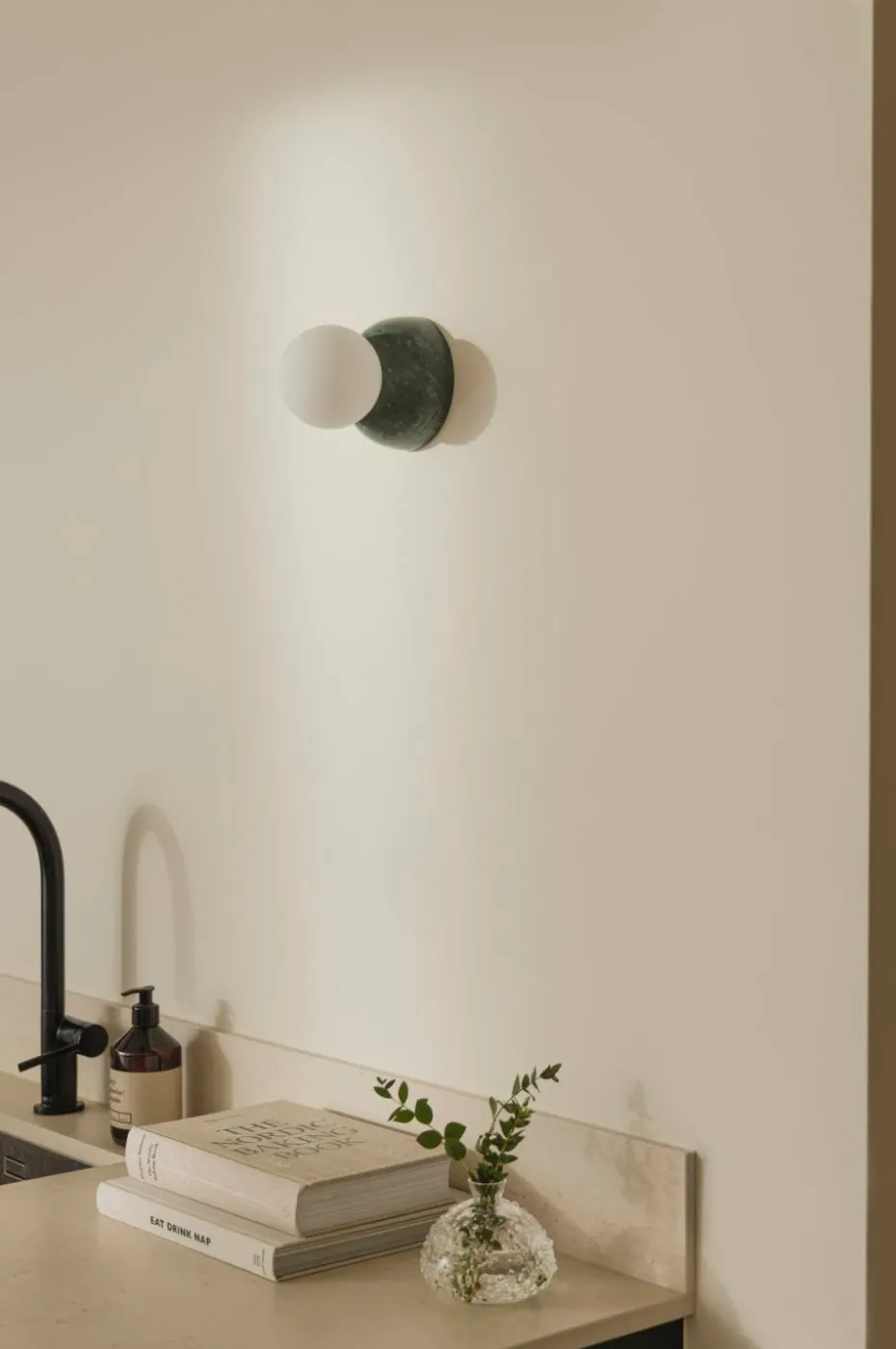 Globen Lighting Vegglampe/taklampe Torrano 13 IP44 Brunbeiset eik
