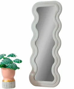 Hanah Home Cheval Mirror Mundo Oval