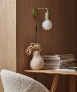 &Home Vegglampe John