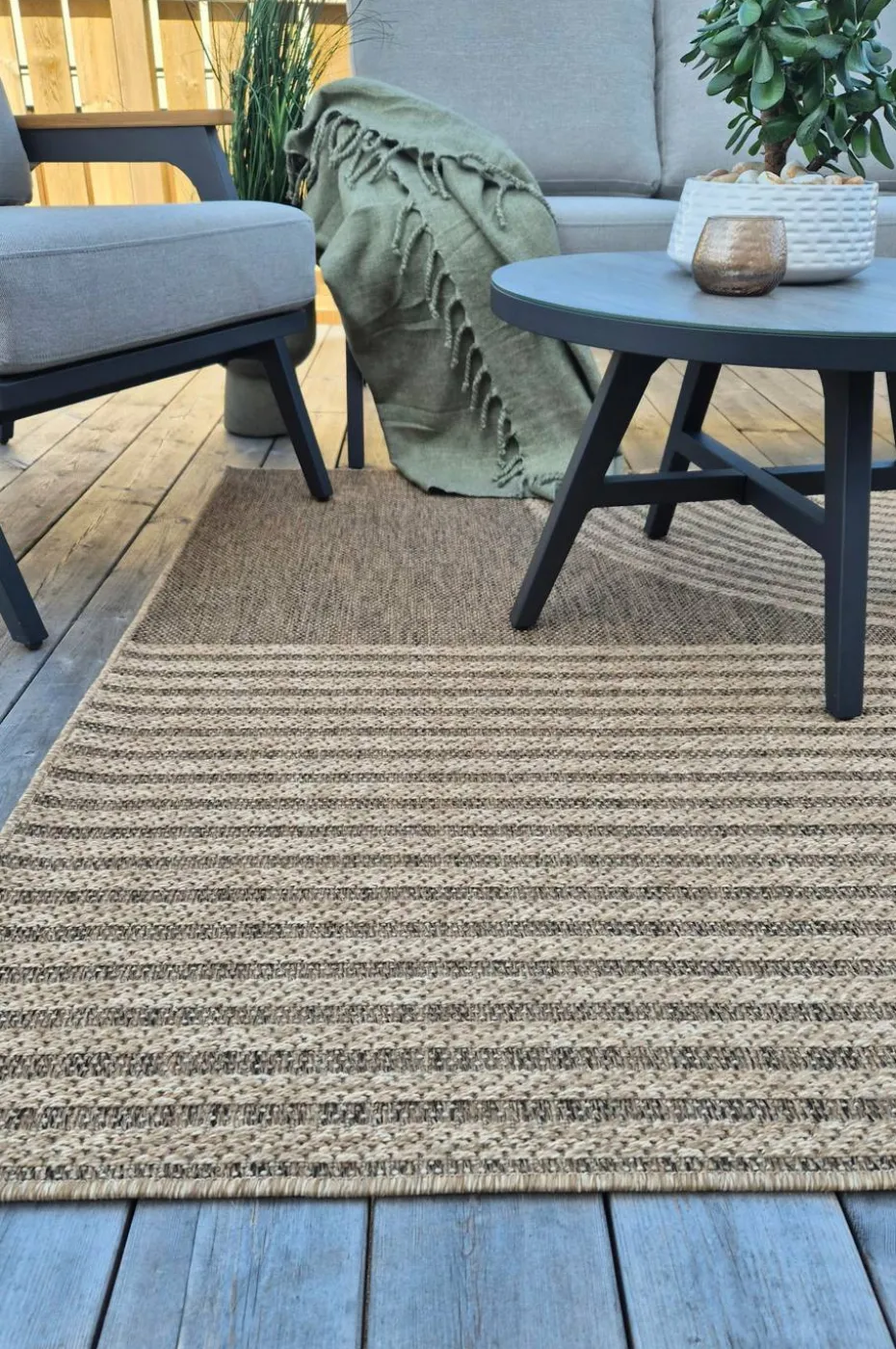 KM Home Flatvevd teppe Natural