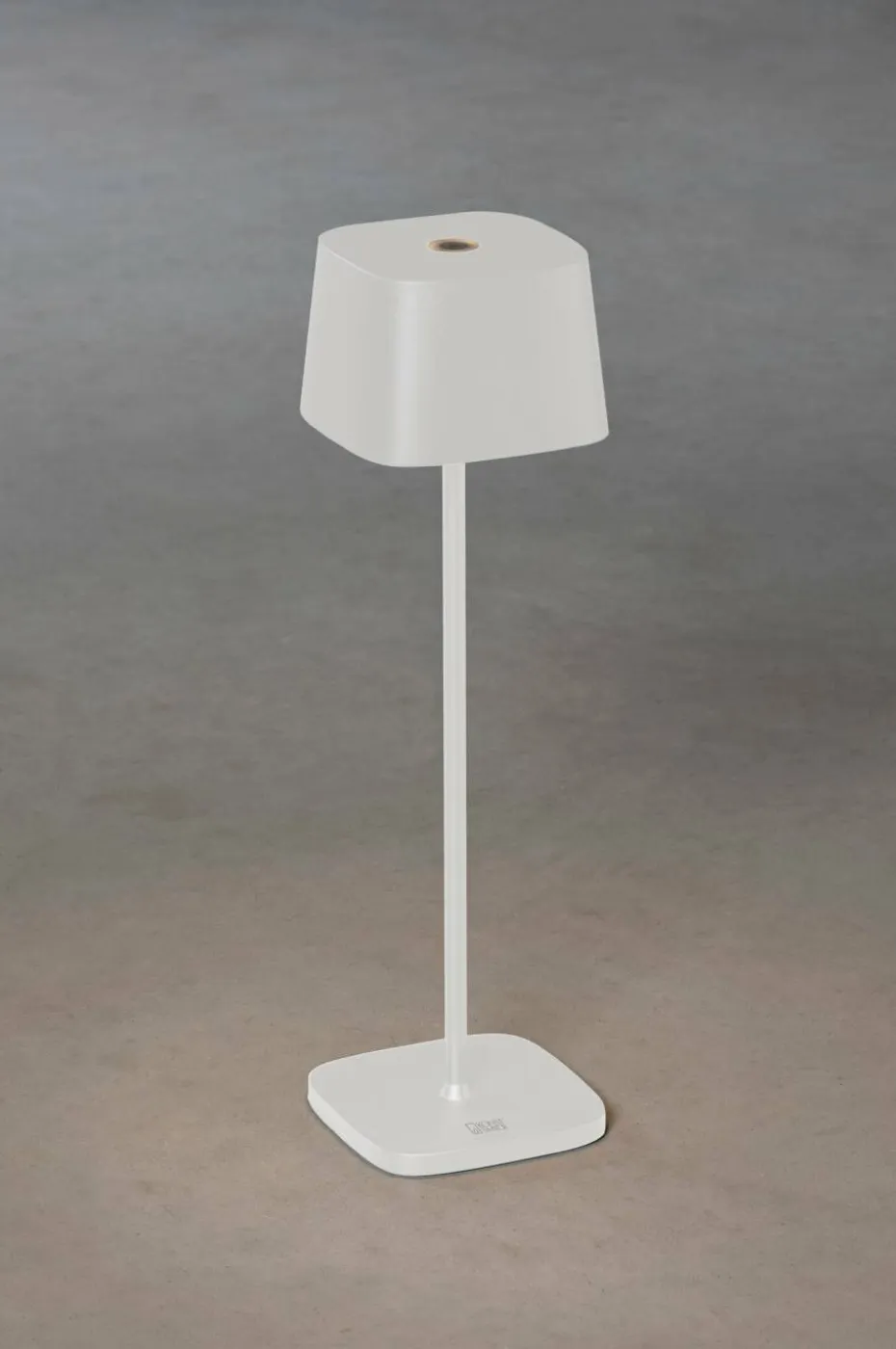 Konstsmide Bordlampe Capri USB høyde 36 cm