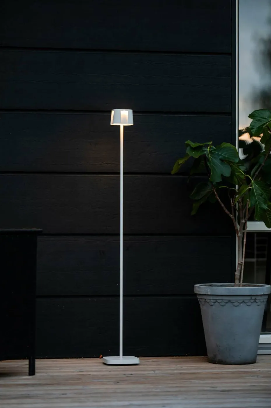 Konstsmide Gulvlampe Nice Usb 120 cm