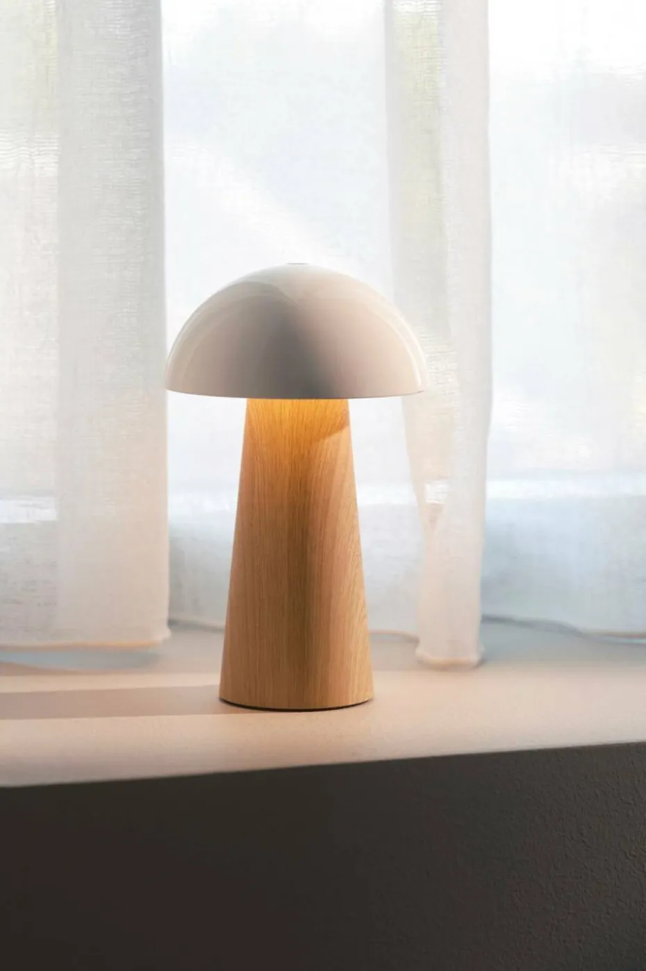 Kreafunk Bærbar LED-lampe Bello