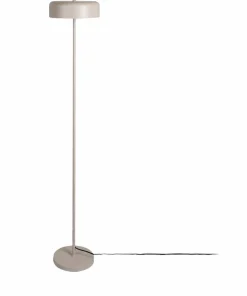 Leitmotiv Gulvlampe Riqueza Palo