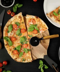 Maku Kitchen Life Pizzasett med brett og utskjærer
