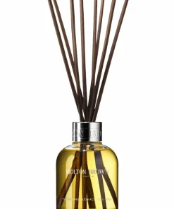 Molton Brown Mesmerising Oudh Accord & Gold Aroma Reeds