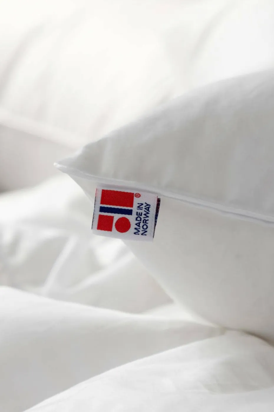 Norsk Dun Pute 50 % andedun medium 3-kammer