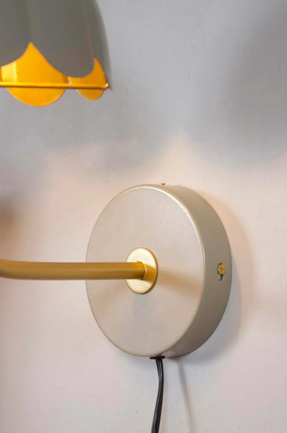 PR Home Vegglampe Wells
