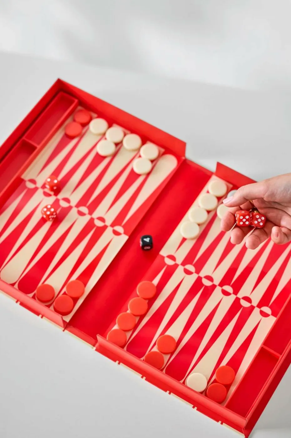 PRINTWORKS Klassisk - Backgammon-kunsten, rød/kremfarget