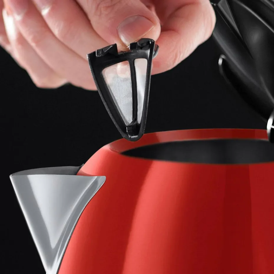 Russell Hobbs Vannkoker Colours 1,7l red