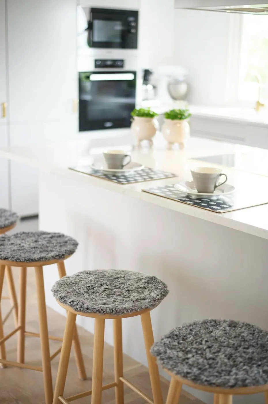 Skinnwille Sitteunderlag saueskinn rundt Curly