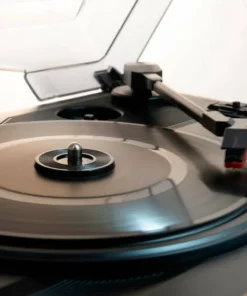 Soundmaster Platespiller med radio og innebygde høyttalere Pl186h