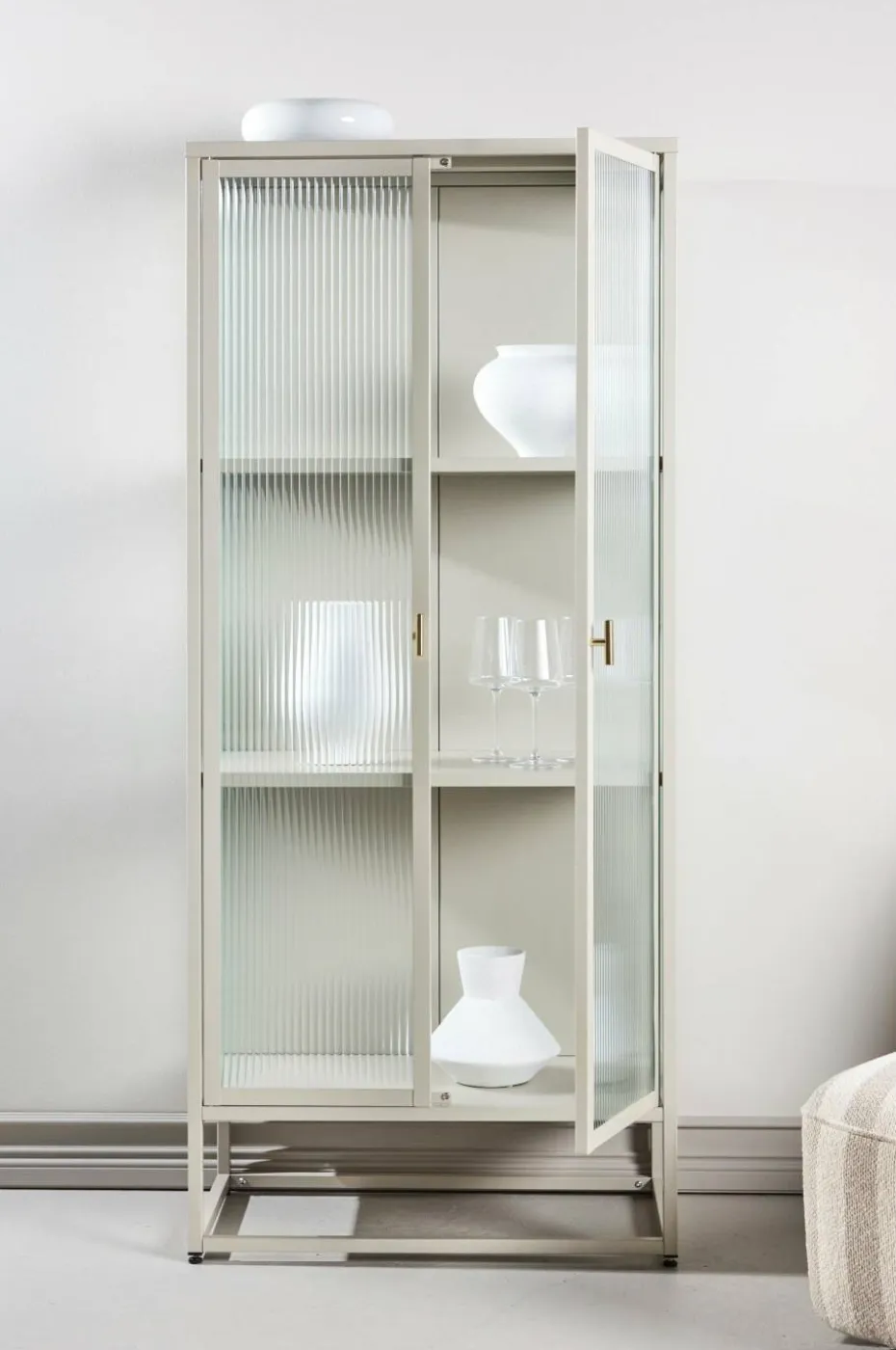 Venture Home Garis Skap