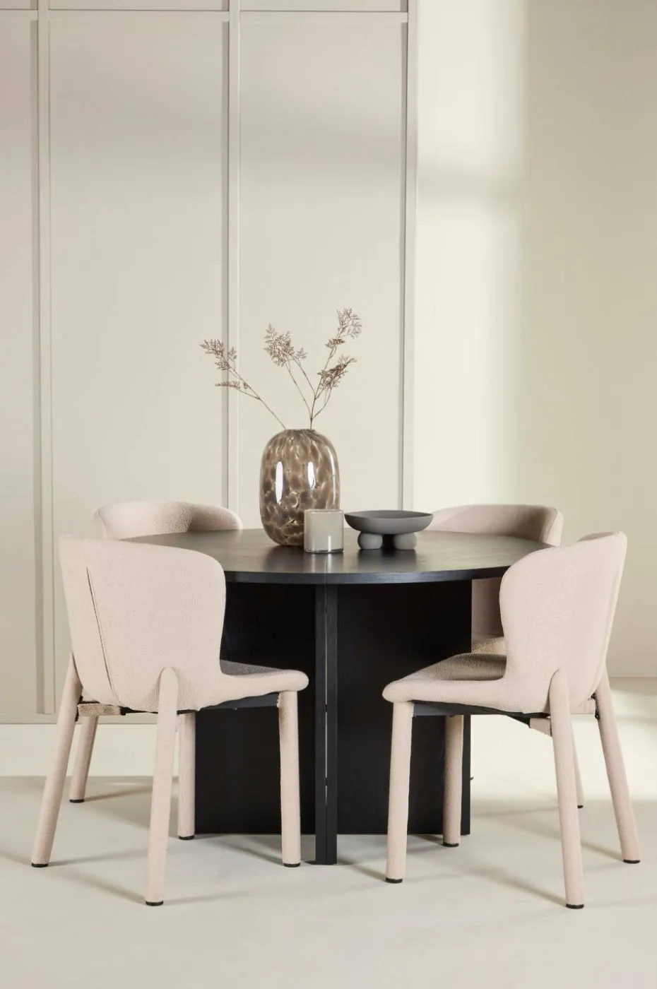 Venture Home Spisebord Strada med Astoria-stol