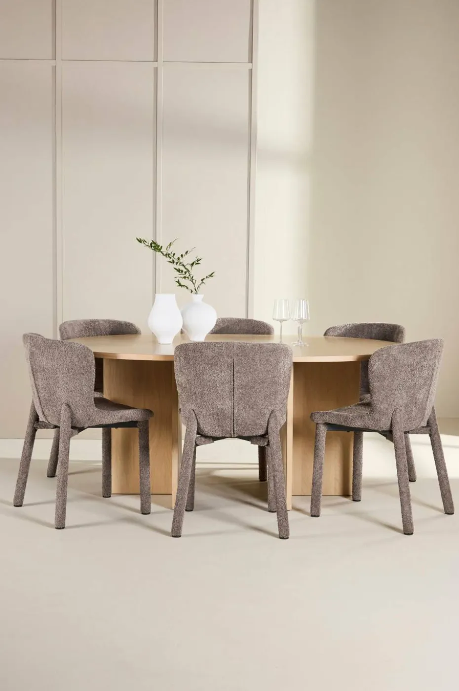 Venture Home Spisebord Strada med Astoria-stol