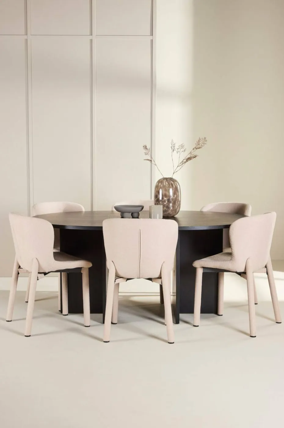Venture Home Spisebord Strada med Astoria-stol