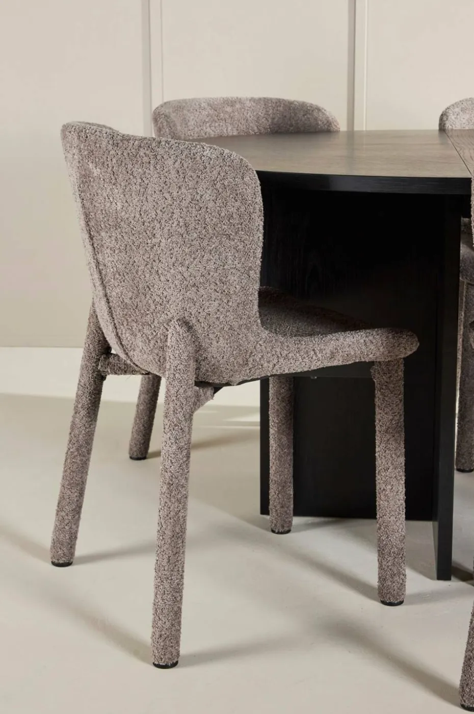 Venture Home Spisebord Strada med Astoria-stol