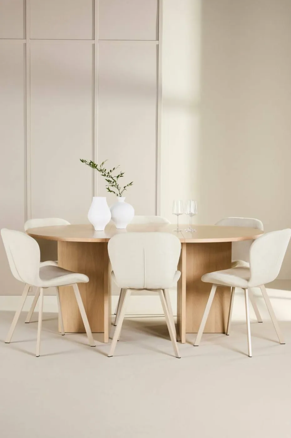Venture Home Spisebord Strada med Lilja-stol