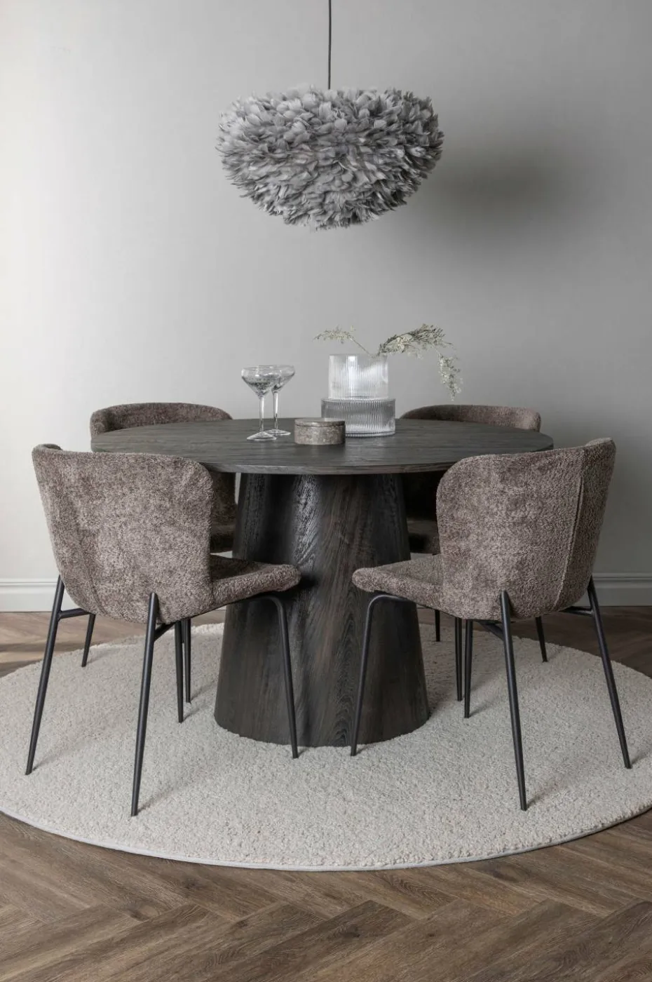 Venture Home Spisegruppe Lanzo med 4 stk stoler Modesto