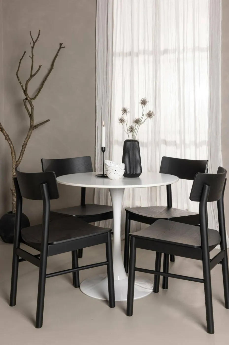 Venture Home Spisegruppe Hamden med 4 stk stoler Montros